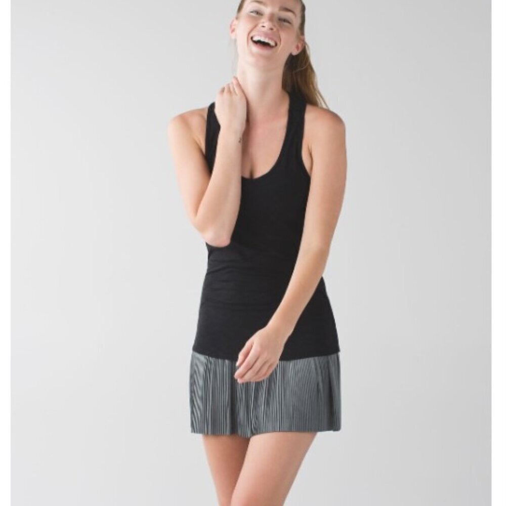 LULULEMON RACERBACK TANK WOMENS  SIZE 6 BLACK - Picture 2 of 15